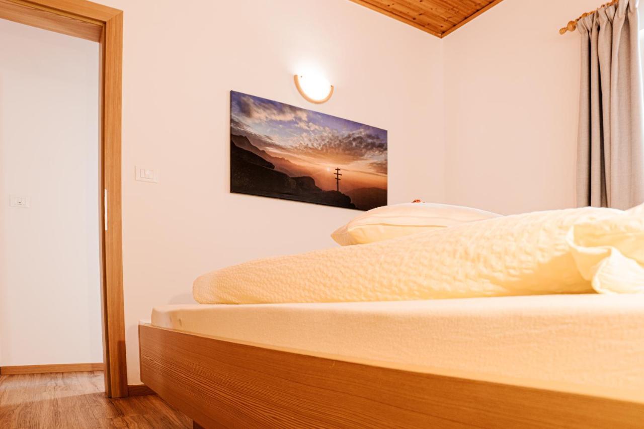 Ferienwohnungen Schweitzer Parcines Ngoại thất bức ảnh